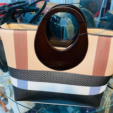 Load image into Gallery viewer, Fashion Hand Bag 101